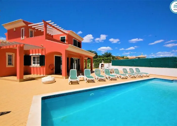 Villa Mikael - Free Wi-Fi - Aircon - Private Pool By Bedzy
