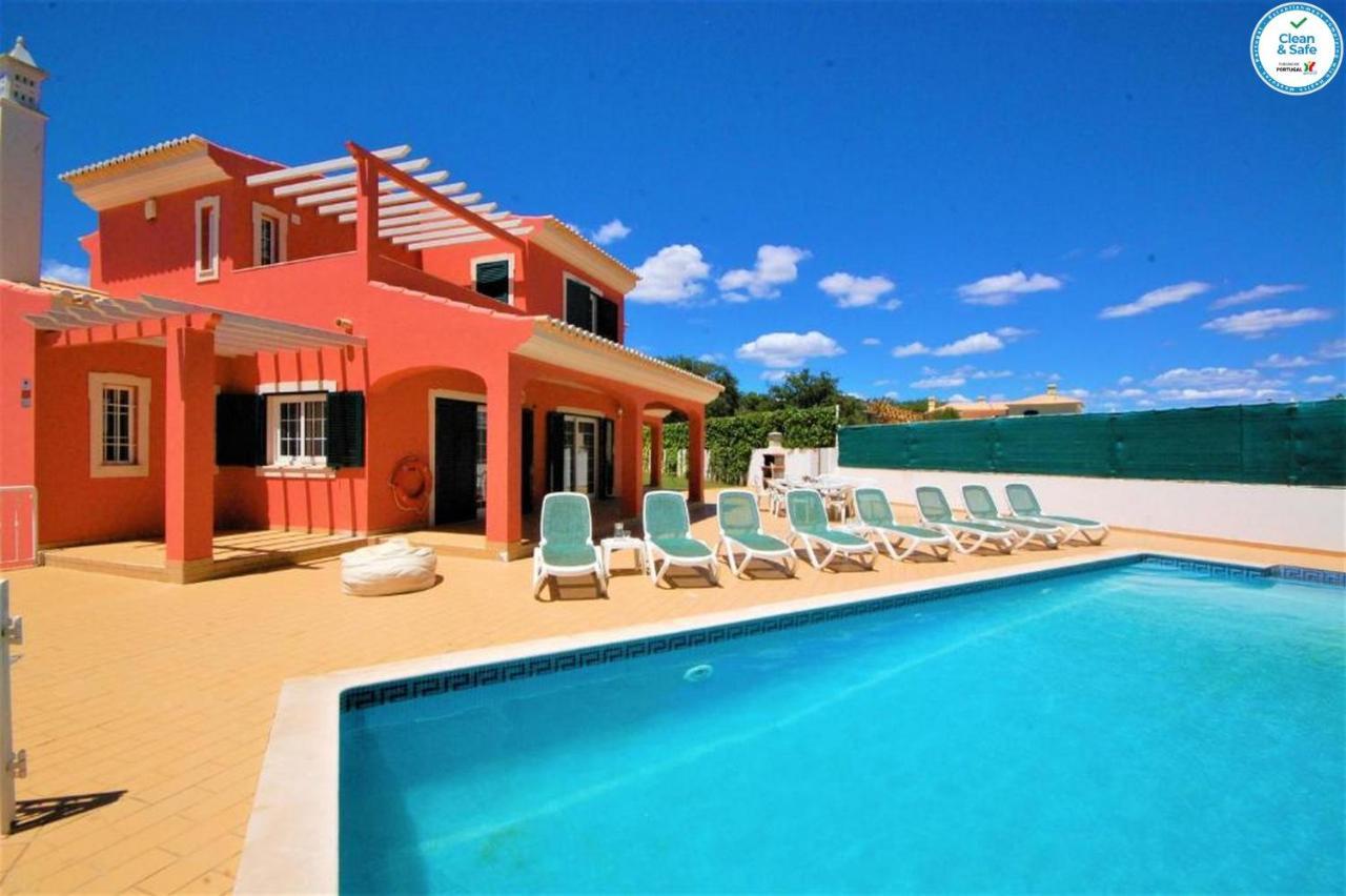 Mikael - Free Wi-fi - Aircon - Private Pool By Bedzy *