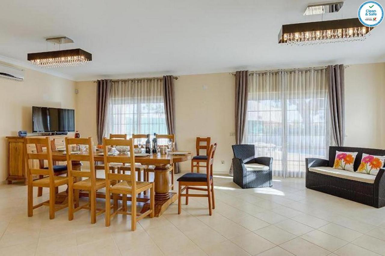 Villa Mikael - Free Wi-fi - Aircon - Private Pool By Bedzy